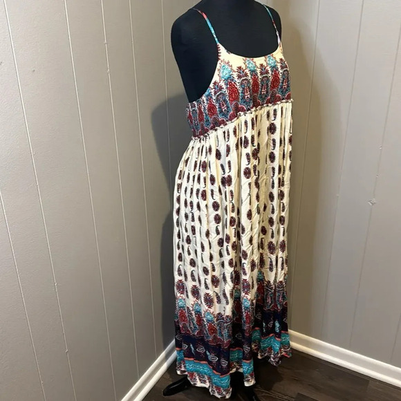 Hem & Thread paisley print open X back gathered skirt raw edge flowy midi. Sz M - Picture 4 of 9